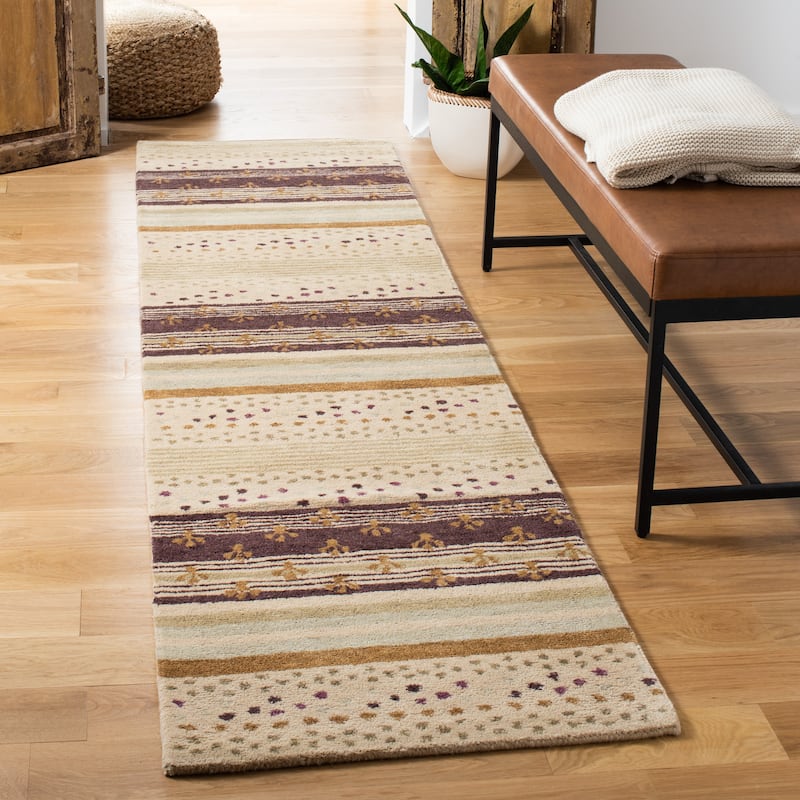 SAFAVIEH Handmade Wyndham Casandra Modern Wool Rug - 2'3" x 9' Runner - Ivory/Multi