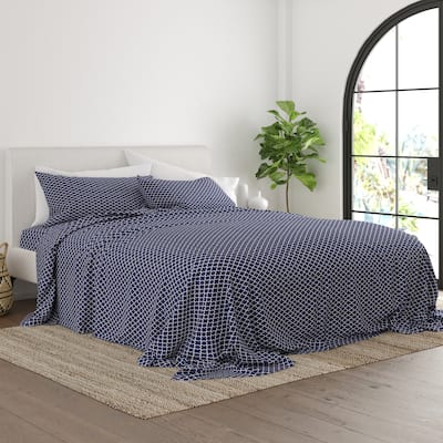 Soft Essentials 4-piece Deep Pocket Quatrefoil Pattern Bed Sheet Set