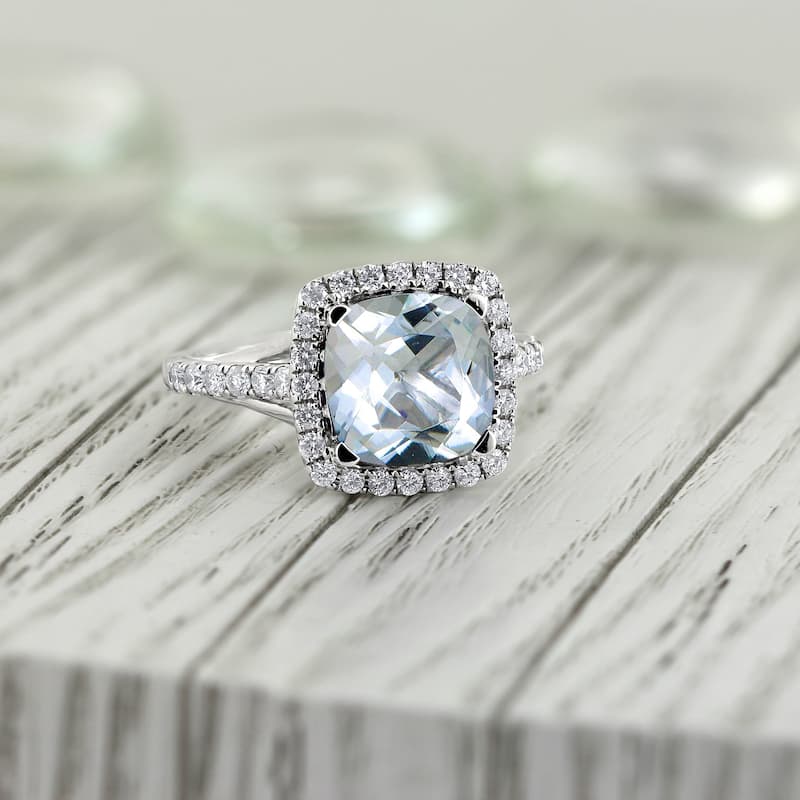Auriya 1 5/8ct Cushion-cut Aquamarine and Halo Diamond Engagement Ring 1/2cttw 14k Gold