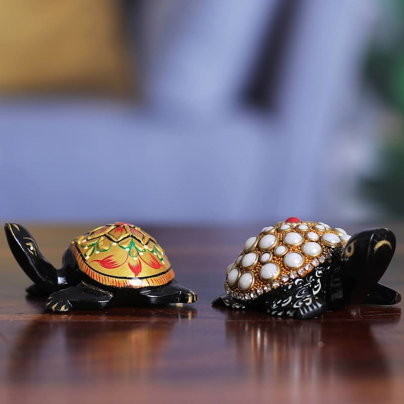 Novica Handmade Festive Turtles Wood Magnets (Pair)