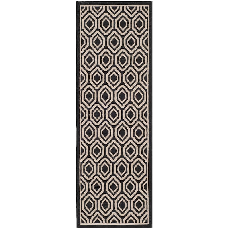 SAFAVIEH Courtyard Carolee Indoor/ Outdoor Patio Backyard Rug