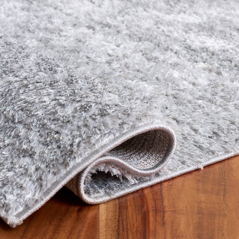 SAFAVIEH Everett Shag Rovena 1-inch Thick Rug