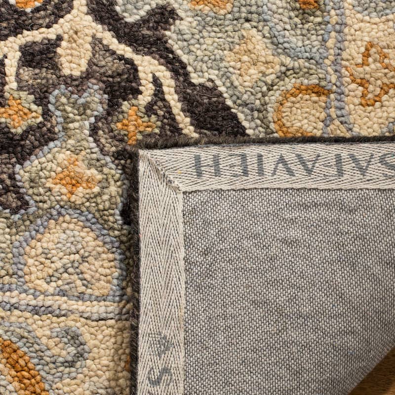 SAFAVIEH Handmade Aspen Gundemarie Boho Tribal Wool Rug