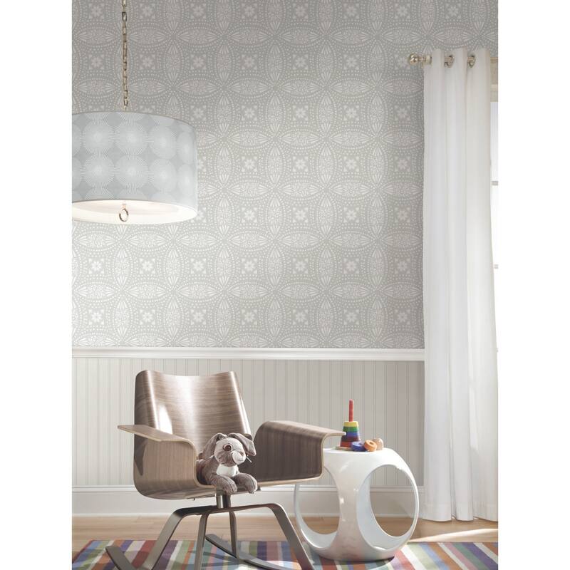 RoomMates Grey & White Overlapping Medallions Peel and Stick Wallpaper