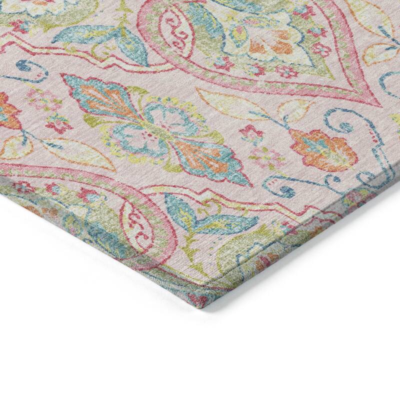 Machine Washable Indoor/Outdoor Traditional Spades Chantille Rug