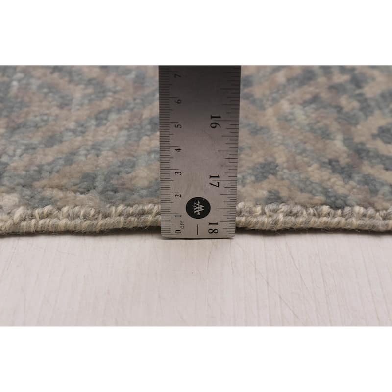 ECARPETGALLERY Hand-knotted Mystique Light Blue Wool Rug - 5' 8" x 7'