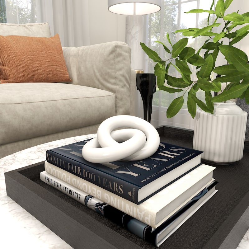 Modest White Marble Geometric 2 and 3 Link Chain Sculpture
