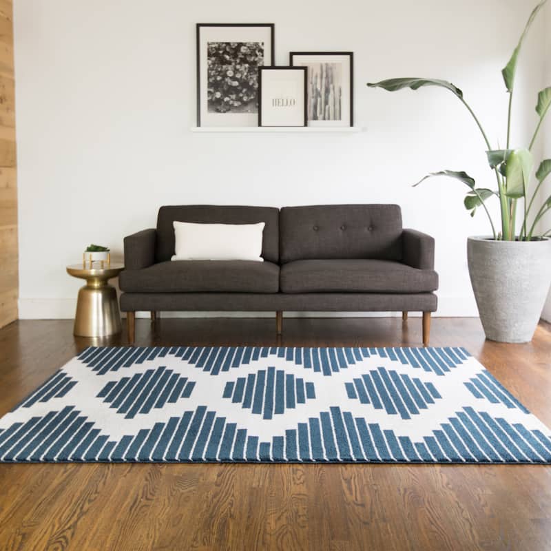 Carson Carrington Salsaker Geometric Area Rug