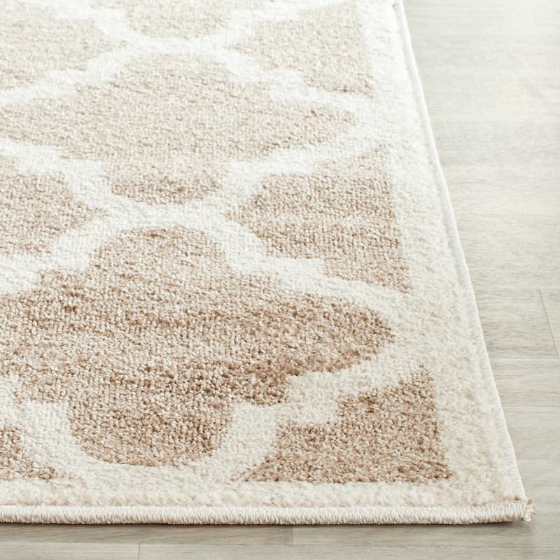 SAFAVIEH Amherst Elvana Modern Rug