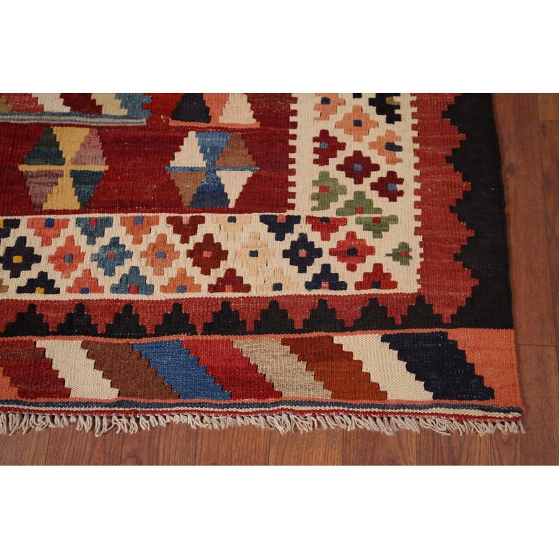 Vegetable Dye Red Kilim Qashqai Persian Vintage Hand-Woven Wool Carpet - 5'0"x 8'1"