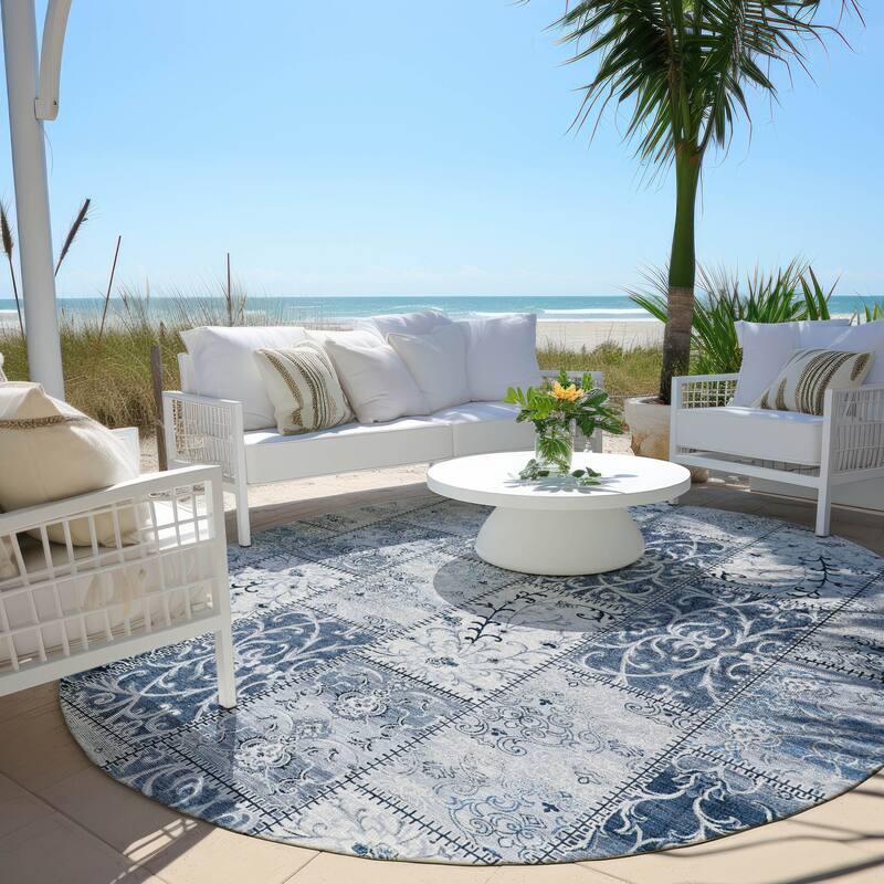 Machine Washable Indoor/ Outdoor Traditional Patchwork Chantille Rug