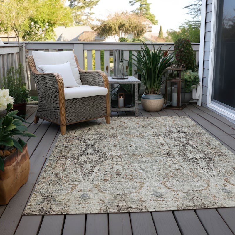Machine Washable Indoor/ Outdoor Vintage Traditional Chantille Rug