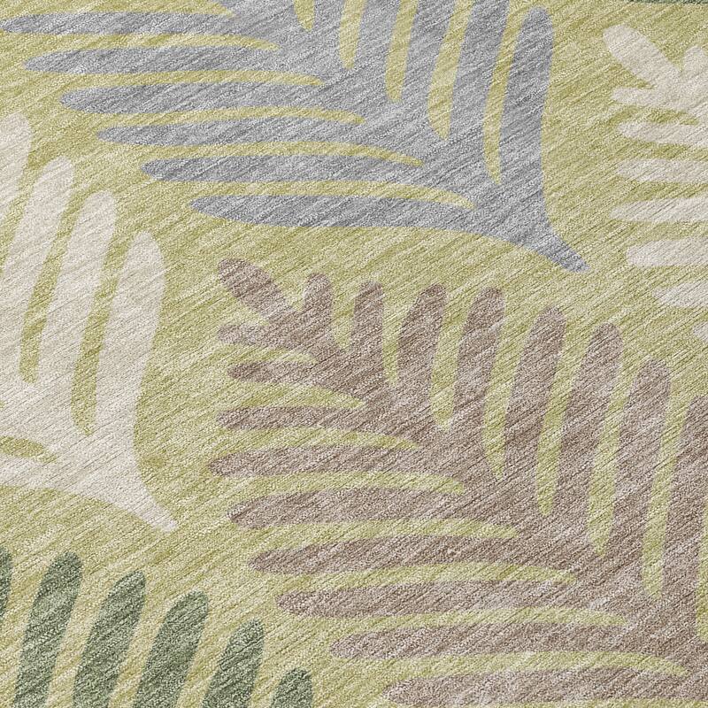 Machine Washable Indoor/ Outdoor Modern Fern Chantille Rug
