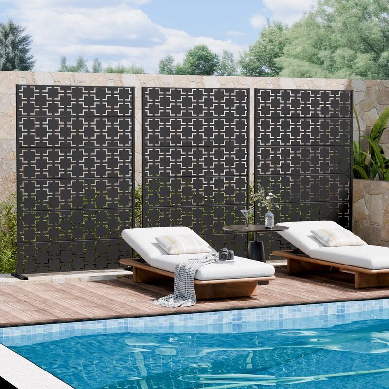 Outdoor Freestanding Metal Privacy Screen Decorative Garden Fence Set of 2