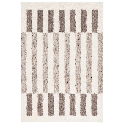SAFAVIEH Hand-Tufted Vermont Rasema Transitional Wool Rug