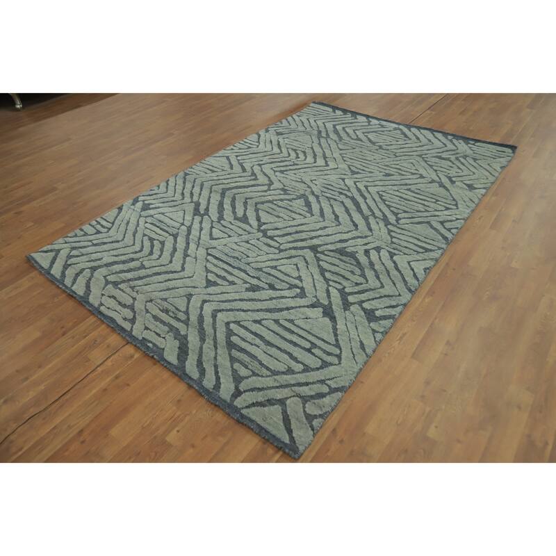 Contemporary Wool Abstract Indian Area Rug, Handmade Modern Carpet - 8' 6'' X 5' 6''