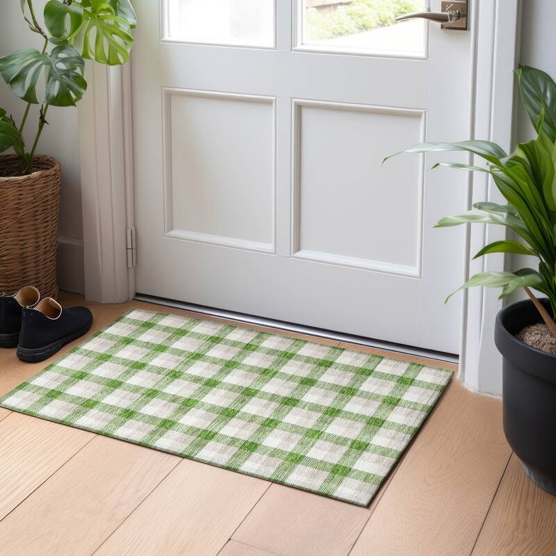 Machine Washable Indoor/ Outdoor Plaid Chantille Rug - Emerald - 1'8" x 2'6"