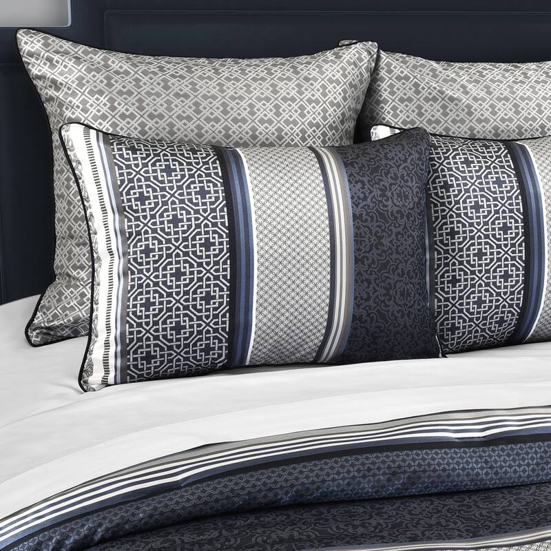 Carlisle Comforter Set