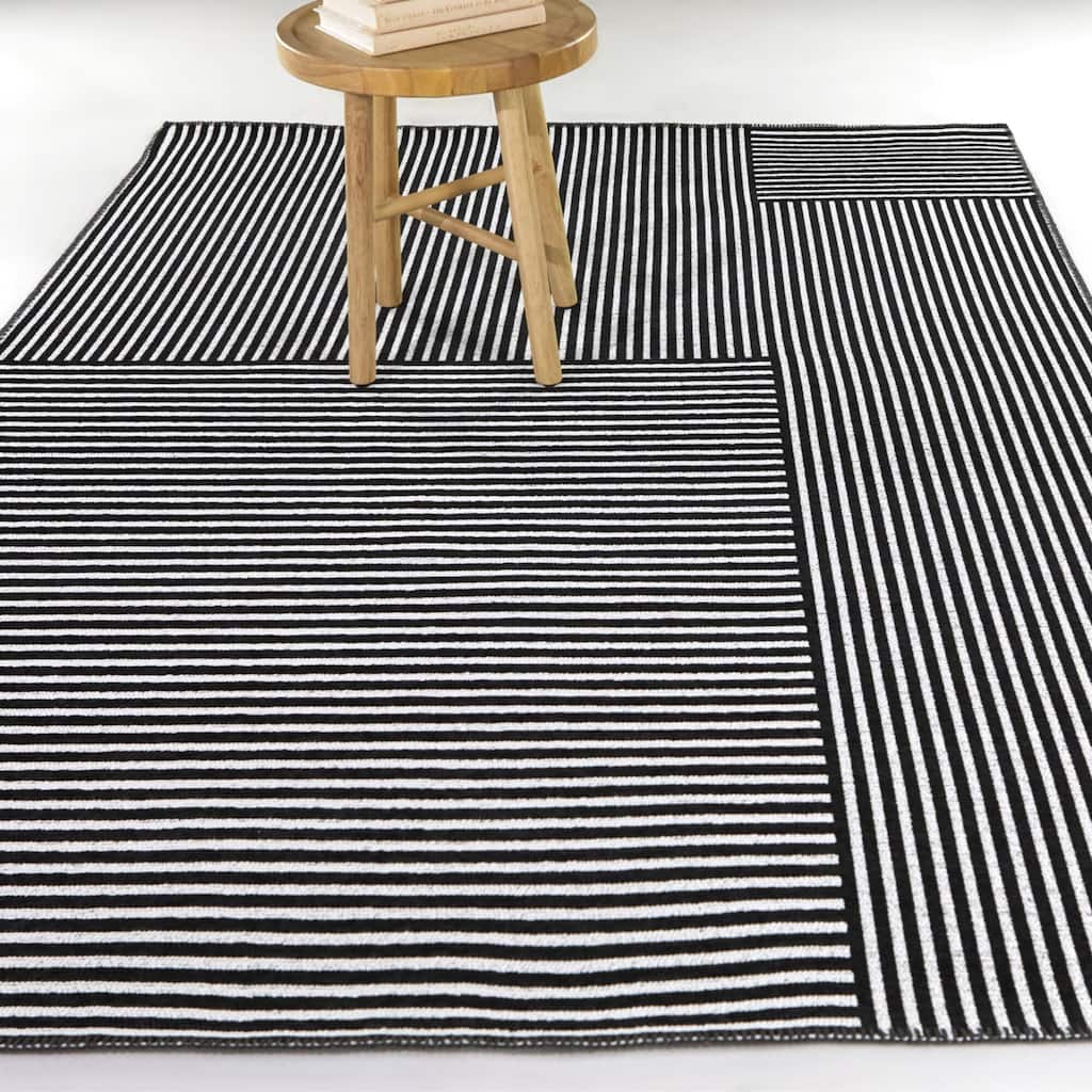 Parnell Modern Striped Indoor/Outdoor Area Rug