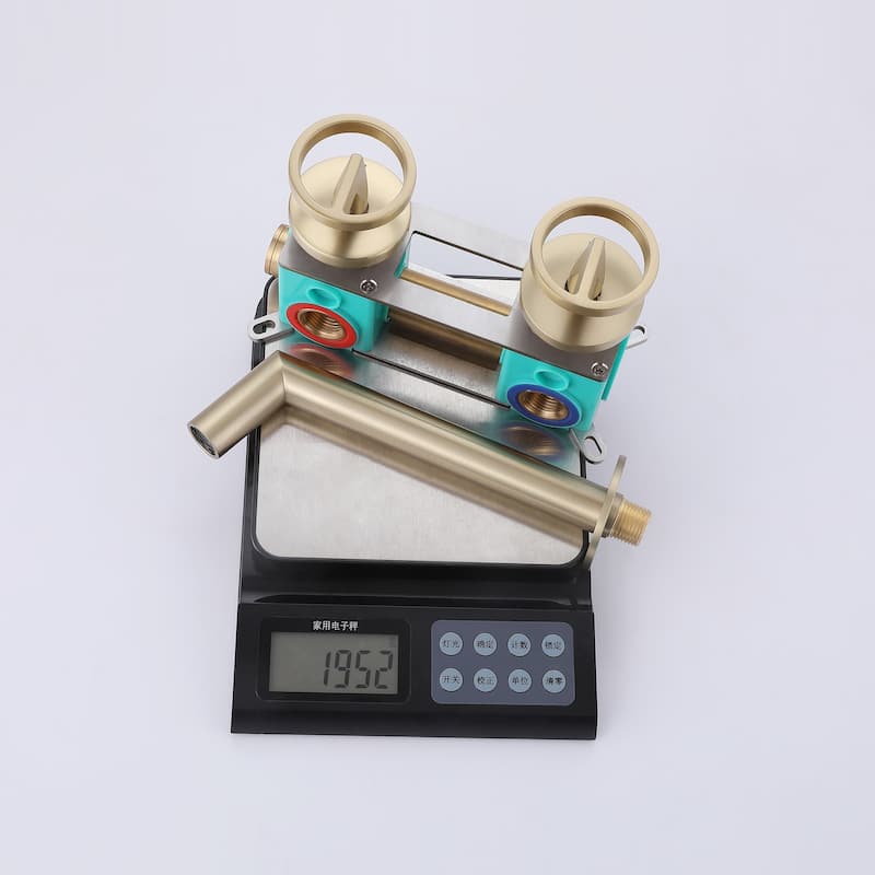 Solid Brass Single Handle Or Double Handle Wall Mounted Bathroom Faucet