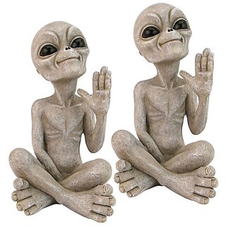 Design Toscano Greetings Earthlings UFO Alien Statue (Set of Two) - Bed ...