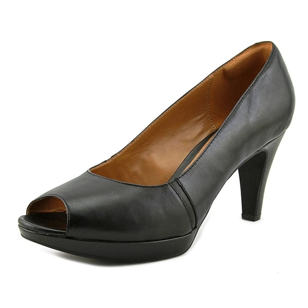 clarks narine rowe pumps