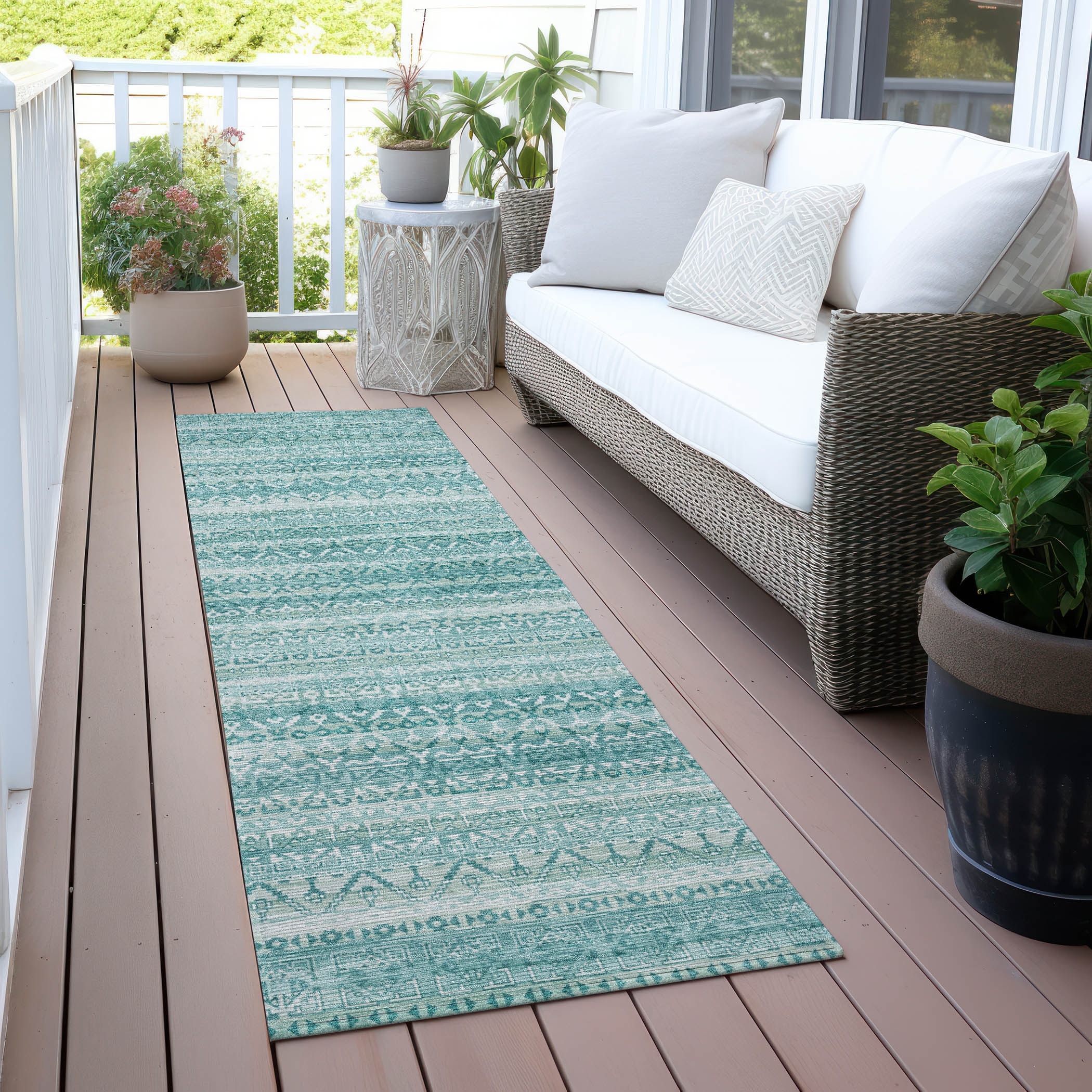 Machine Washable Indoor/Outdoor Tribal Global Chantille Rug