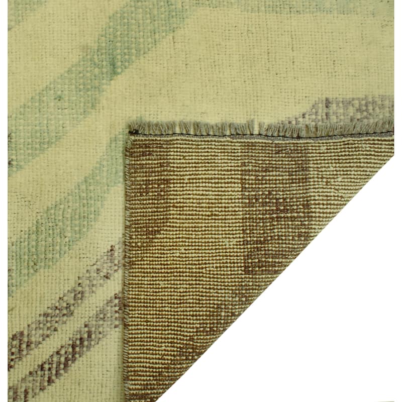 Balochi Magnolia Ivory/Lt. Green Rug - 5'7" x 7'10"