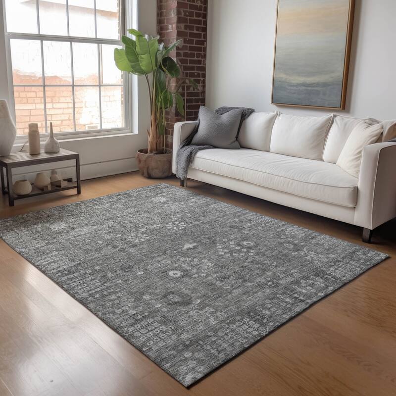 Machine Washable Indoor/ Outdoor Traditional Classic Chantille Rug