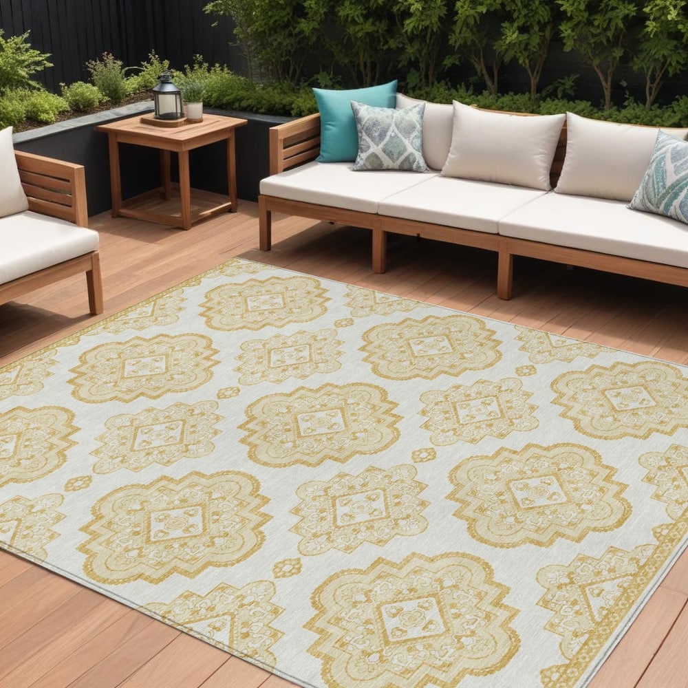HomeRoots Medallion Transitional Rectangle Outdoor Rug