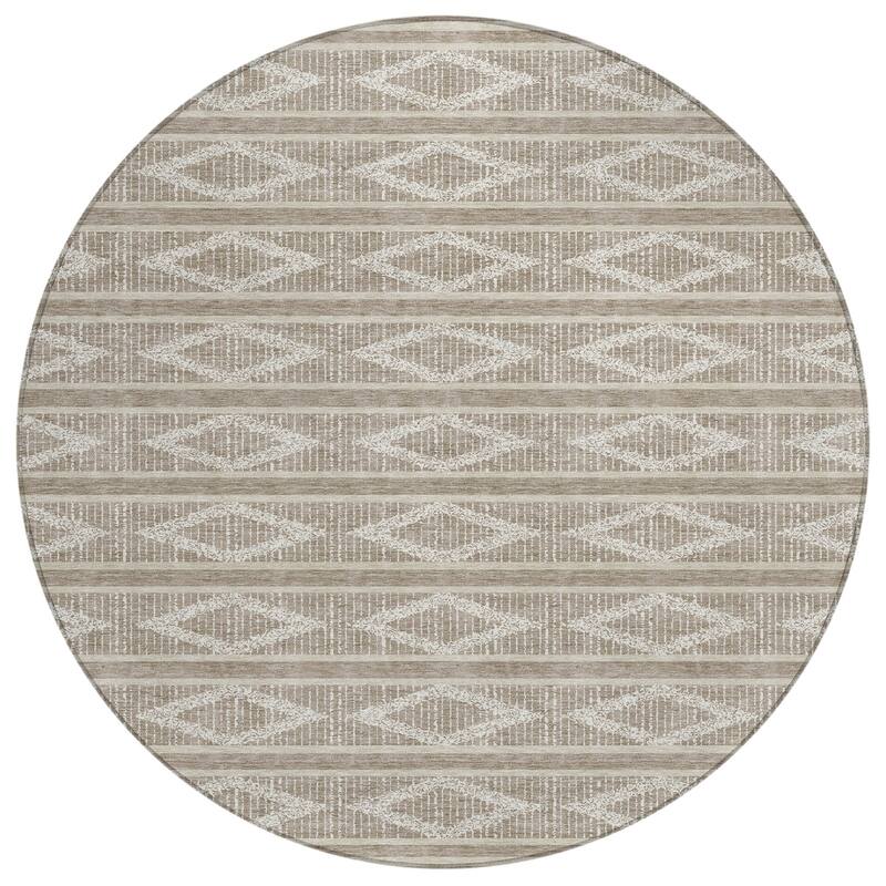 Machine Washable Indoor/ Outdoor Diamond Stripe Chantille Rug