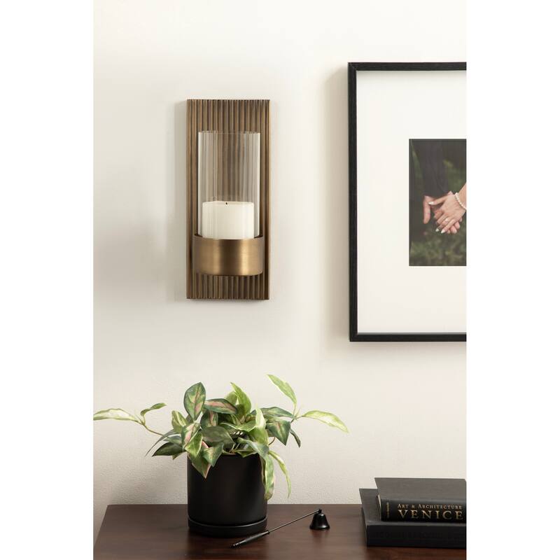 Kate and Laurel Rooks Metal Wall Sconce