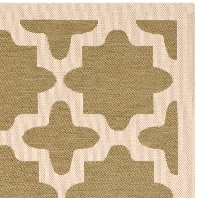 SAFAVIEH Courtyard Dorthey Indoor/ Outdoor Patio Backyard Rug