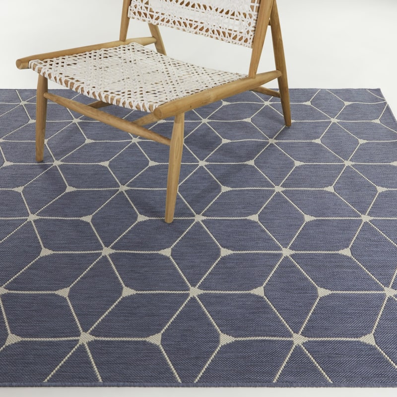 Macsen Geometric Indoor/Outdoor Area Rug