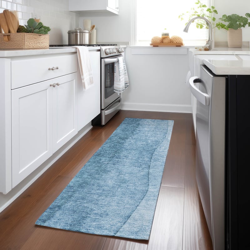 Machine Washable Indoor/ Outdoor Chantille Contemporary Ombre Rug - Blue - 2'3" x 7'6"
