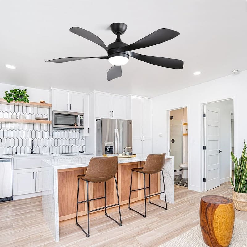 52" Modern Reversible Ceiling Fan With Light and 5 ABS Blades，Remote Control - N/A