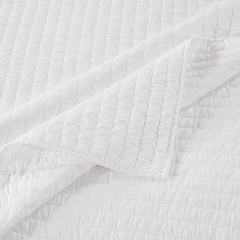 Greenland Home Textured Fashion Finely Stitched Quilted Coverlet Set