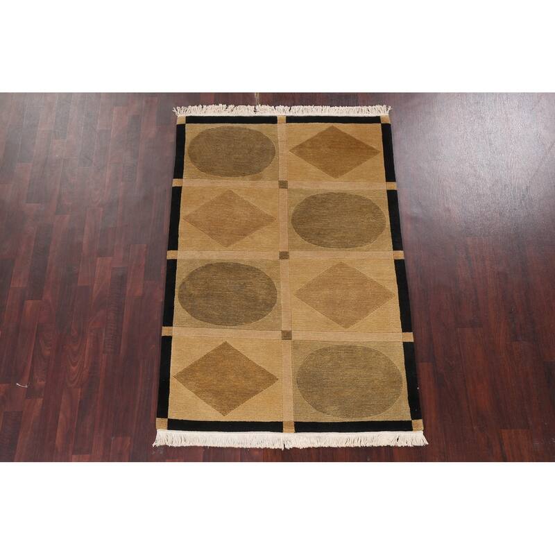 Vegetable Dye Geometric Nepalese Oriental Area Rug Wool Hand-knotted - 4'1" x 6'0"