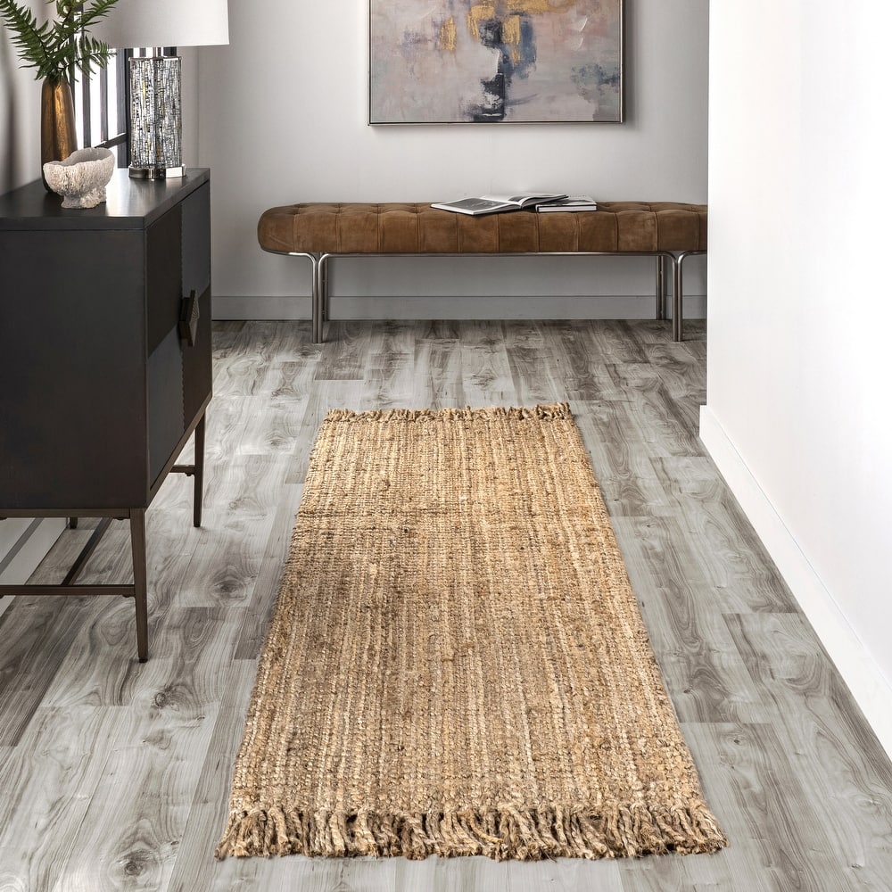 Nuloom Delilah Solid Chunky Jute Tassel Area Rug
