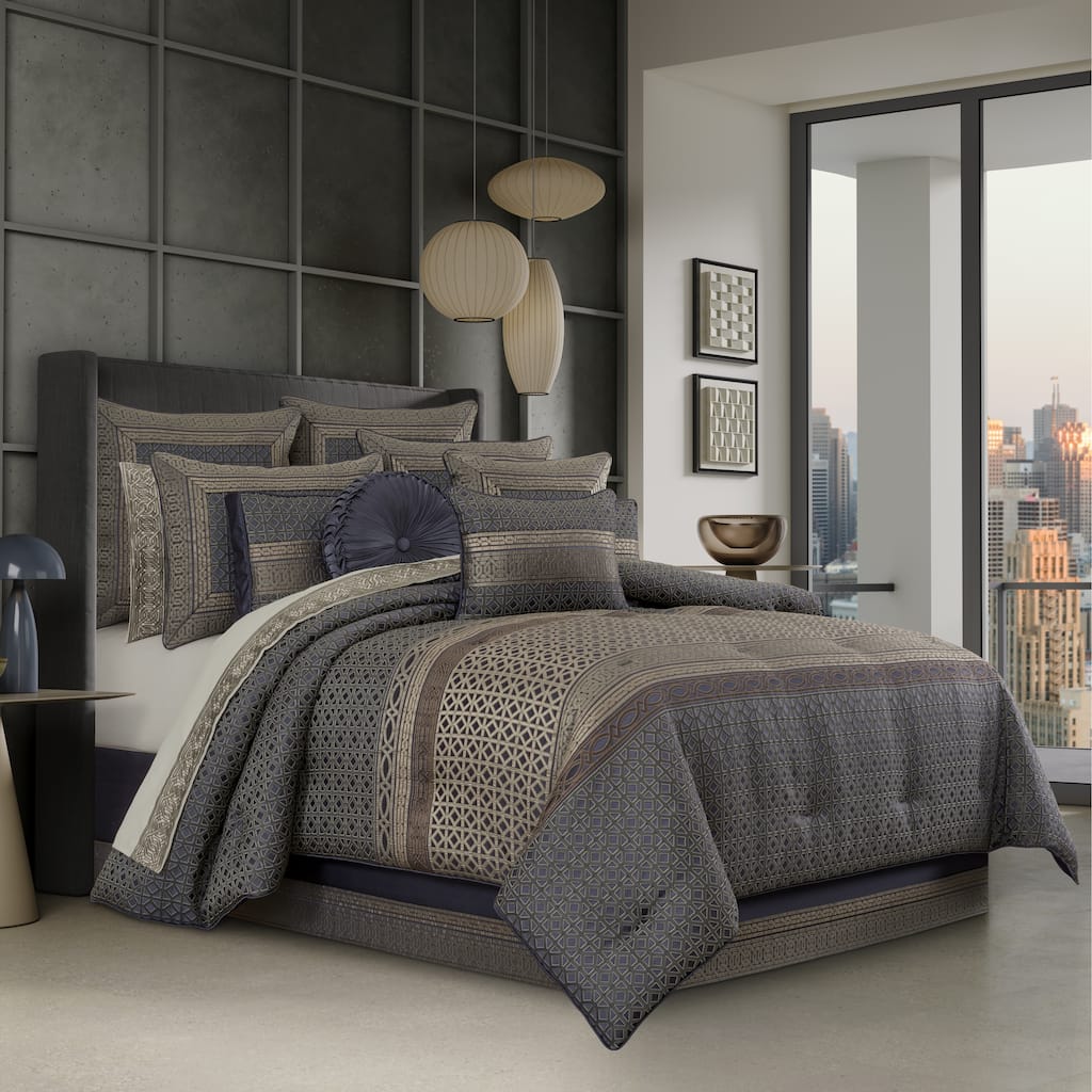J. Queen New York Alaro Slate Comforter Set
