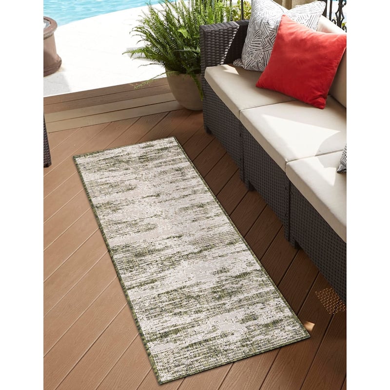 Outdoor Ucul Collection Area Rug - Green - 2'x6'