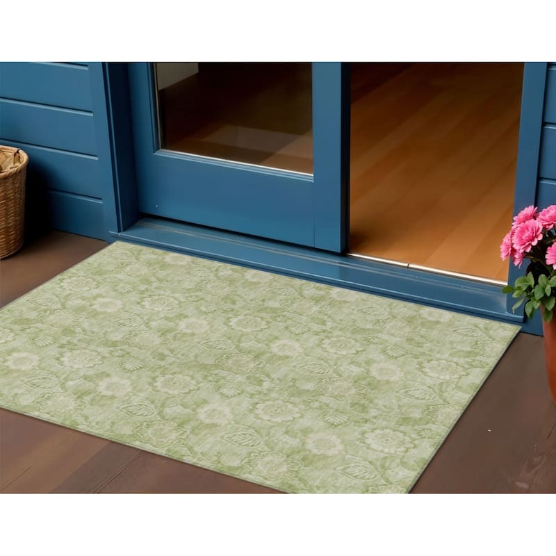 HomeRoots Floral Transitional Rectangle Outdoor Rug - 3' x 5'
