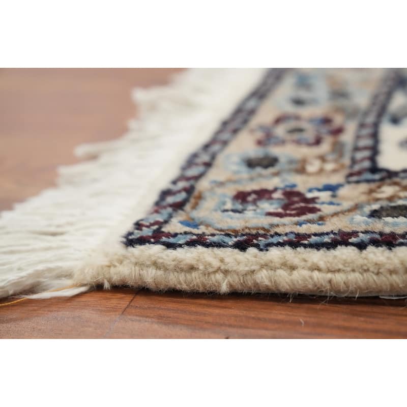 Hand Knotted Oriental 100% Wool Carpet Traditional Medallion Beige & Ivories Nain Area Rug - 6' 8'' X 3' 11''