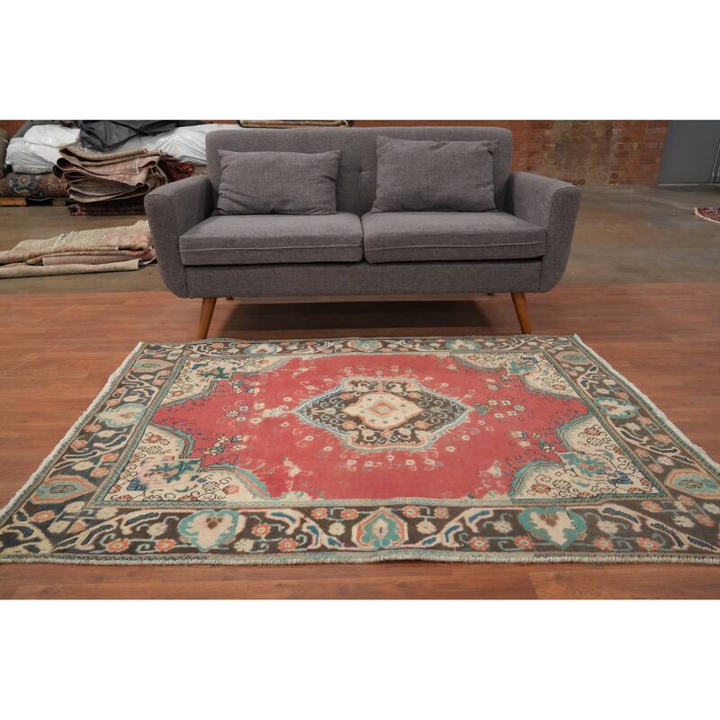 Hand Knotted Oriental 100% Wool Carpet Traditional Medallion Pink Tabriz Area Rug - 5' 9'' X 4' 3''