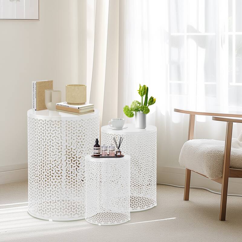 Set of 3 Nesting Side Tables Metal Round Accent Tables for Patio Balcony Garden Indoor Living Room - 15.7" x 22.0"