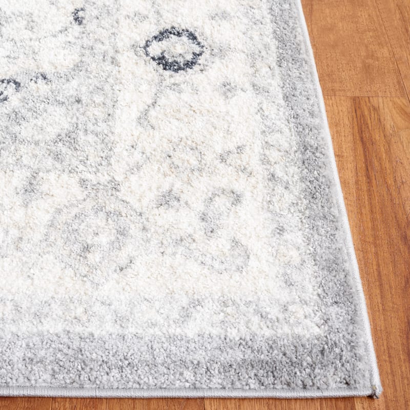 SAFAVIEH Layla Lorelei Shabby Chic Farmhouse Rug