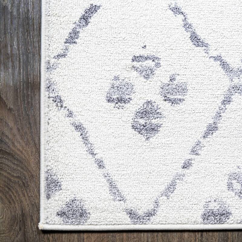 JONATHAN Y Juba Moroccan Geometric Diamond Area Rug