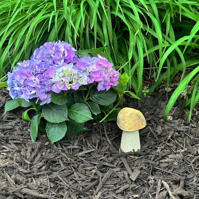 Stone Age Creations Granite Boulder Mushrooms -Garden or Landscaping Accents