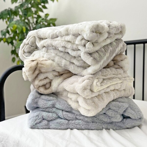 Ruched Plush Throw - On Sale - Bed Bath & Beyond - 37291291