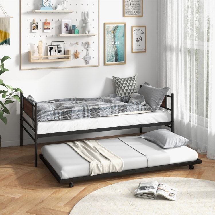 Space-Saving Twin Daybed with Trundle and Lockable Design